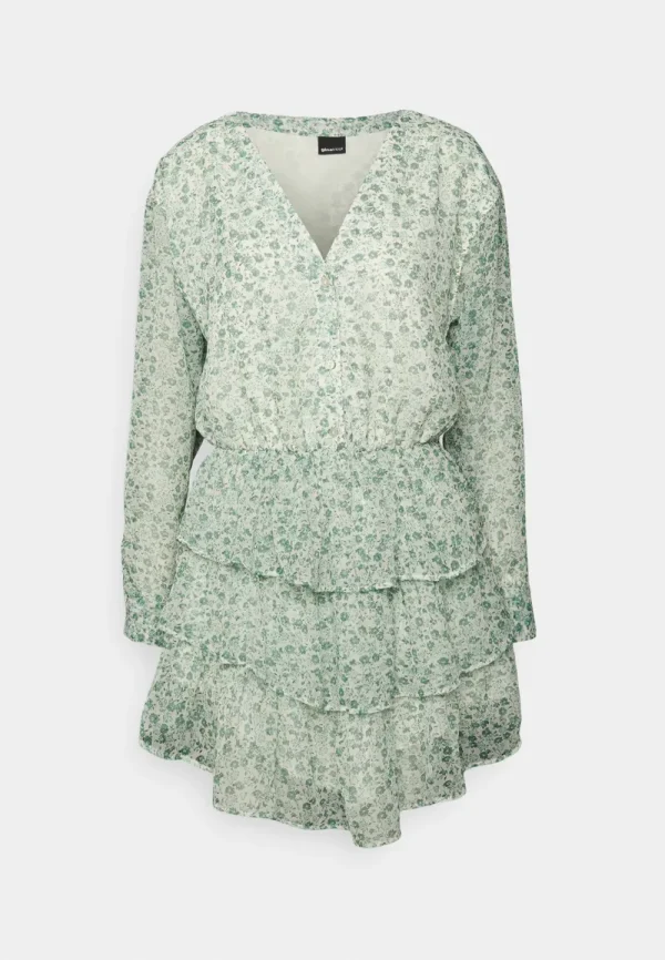 GINA TRICOT