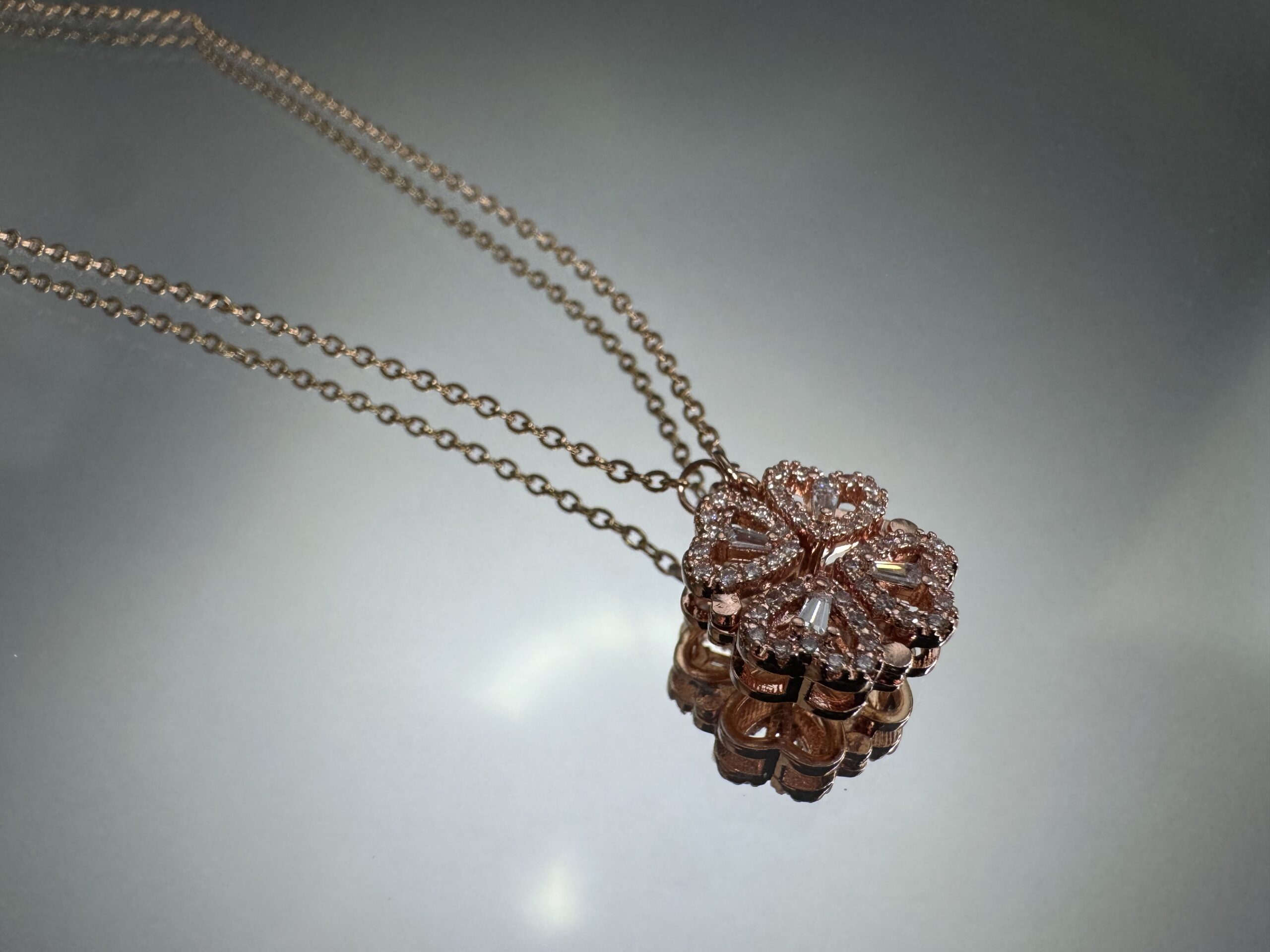 MAĢISKĀ KAKLAROTA
