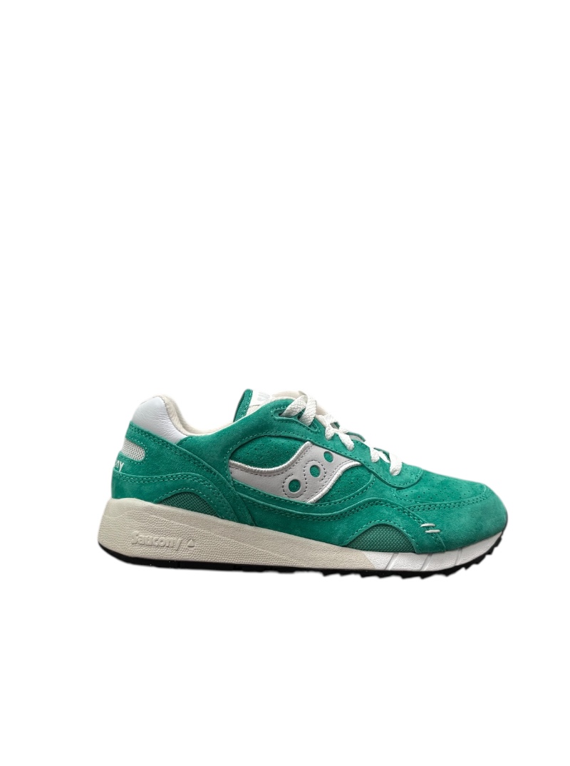 SAUCONY