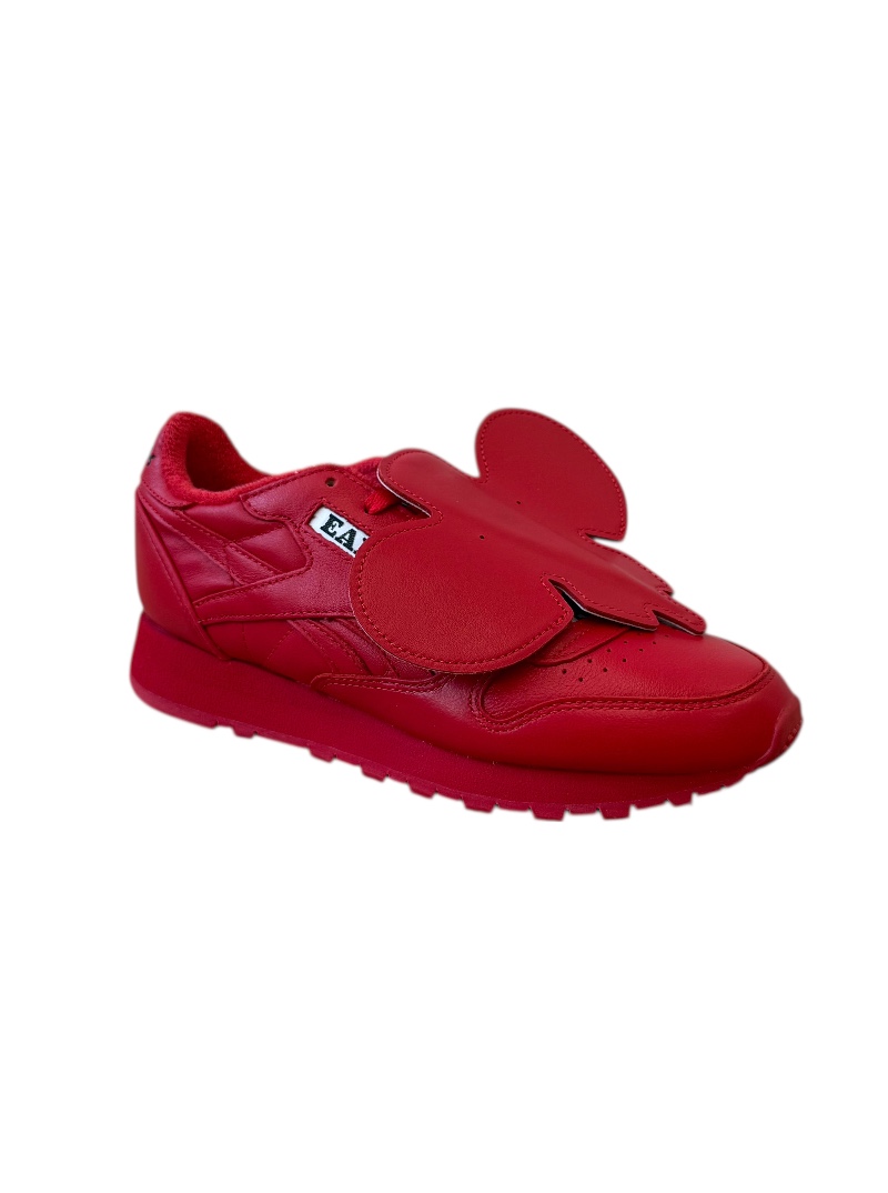 REEBOK