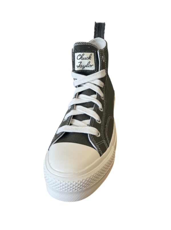 CONVERSE - Image 2